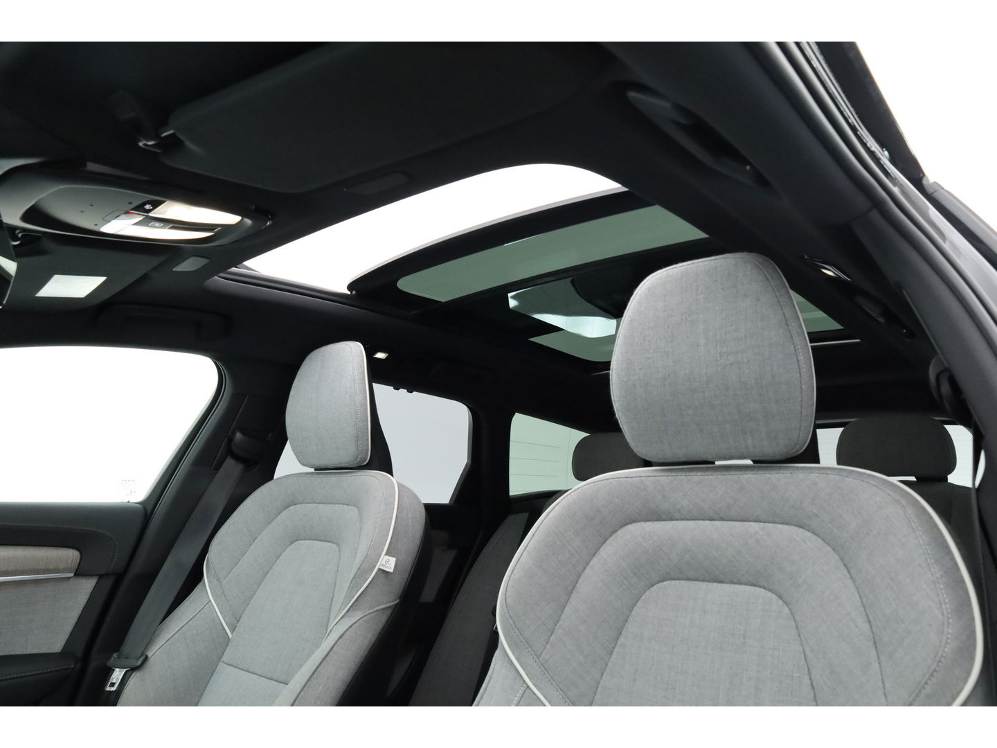 Volvo V90 2.0 T6 Plug-in hybrid AWD Ultimate Dark | Pano | 360 camera | Blis | ACC | H&K Audio | Mem Stoelen |