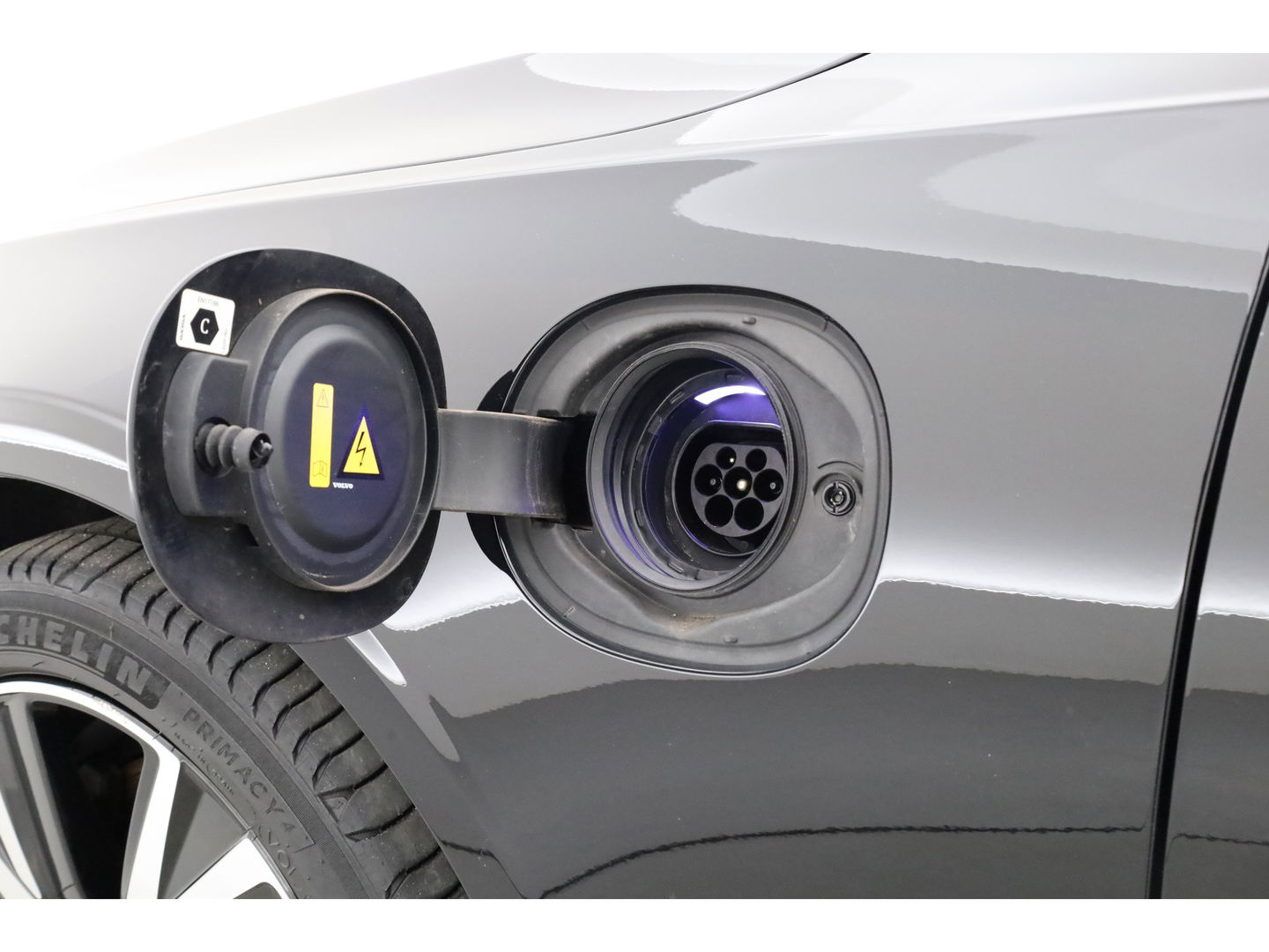 Volvo V90 2.0 T6 Plug-in hybrid AWD Ultimate Dark | Pano | 360 camera | Blis | ACC | H&K Audio | Mem Stoelen |