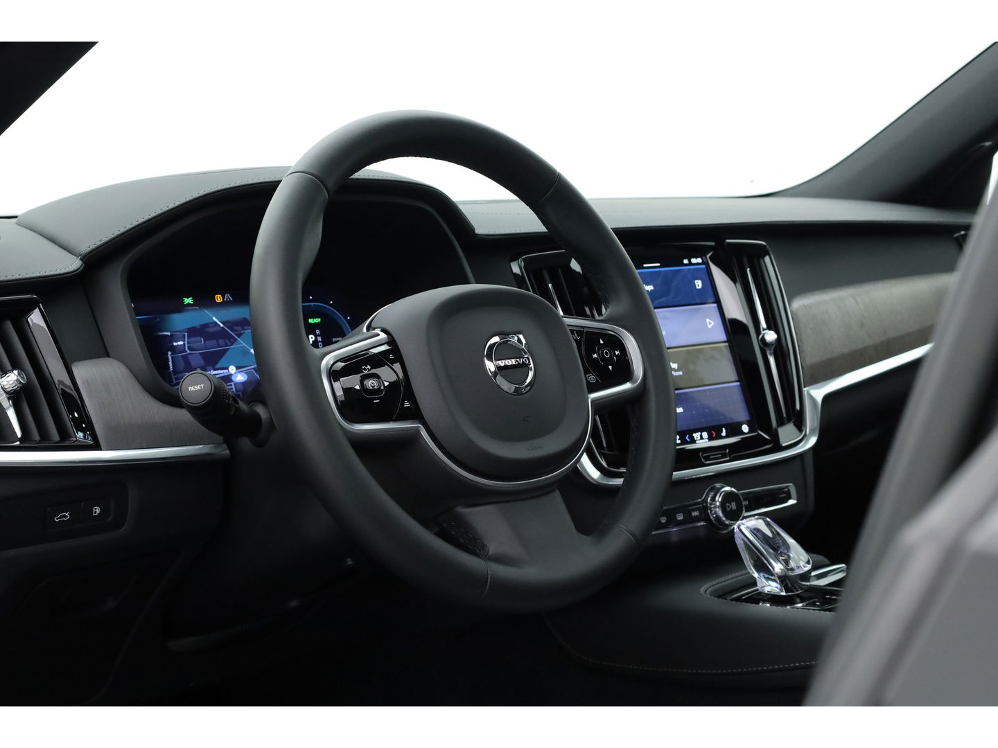 Volvo V90 2.0 T6 Plug-in hybrid AWD Ultimate Dark | Pano | 360 camera | Blis | ACC | H&K Audio | Mem Stoelen |