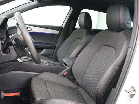 SEAT Leon 1.5 eTSI FR Intens | Carplay | Adaptive cruise | Sfeerverlichting | Navigatie | Parkeerhulp | Dodehoek detectie | Full LED | Climate control | Bluetooth