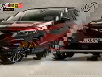 Opel Grandland X - 1.6 Turbo Hybrid Innovation 229Pk Automaat (APPLE CARPLAY, ZWART DAK, GROOT NAVI, 360 CAMERA, LEDER, SPORTSTOELEN, GETINT GLAS, KEYLESS, ELEK ACHTERKLEP, NIEUWSTAAT)