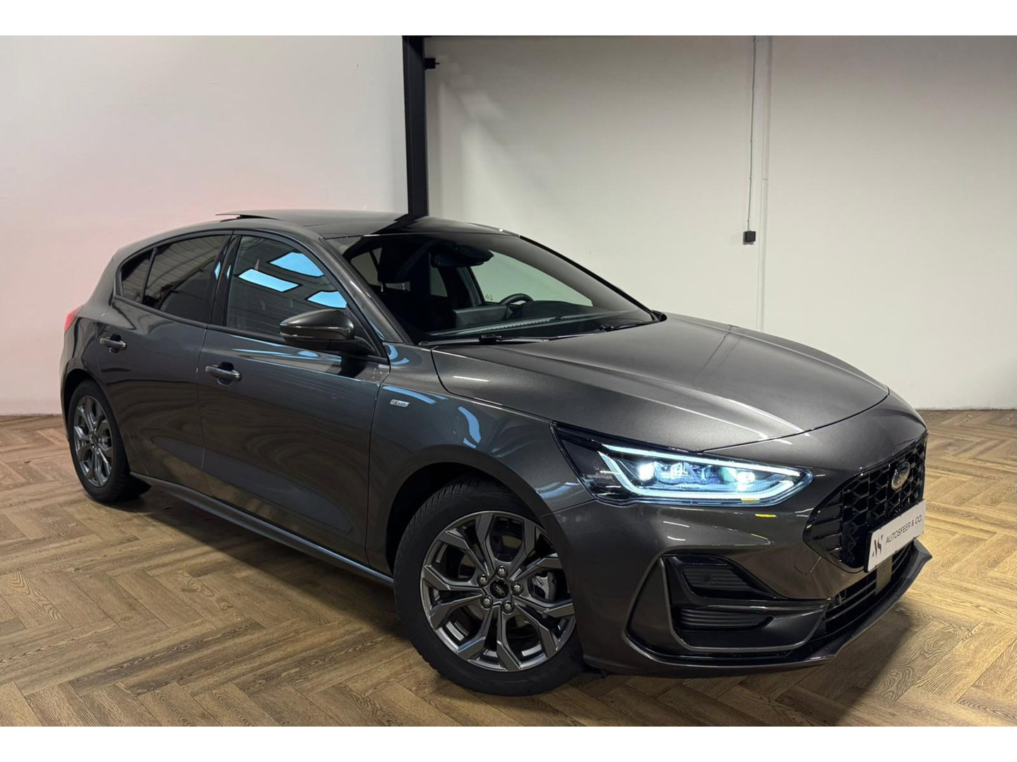 Ford Focus 1.0 EcoBoost Hybrid ST Line X PANO KEYLESS CAM