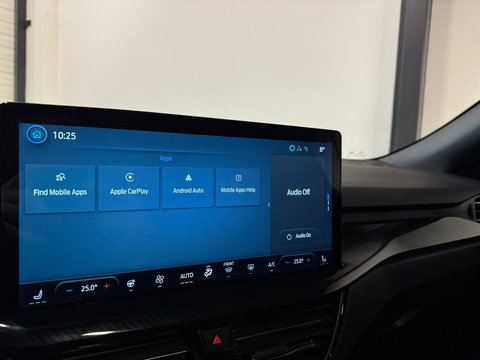 Ford Focus 1.0 EcoBoost Hybrid ST Line X PANO KEYLESS CAM