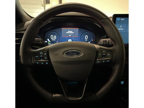Ford Focus 1.0 EcoBoost Hybrid ST Line X PANO KEYLESS CAM