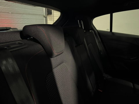 Ford Focus 1.0 EcoBoost Hybrid ST Line X PANO KEYLESS CAM