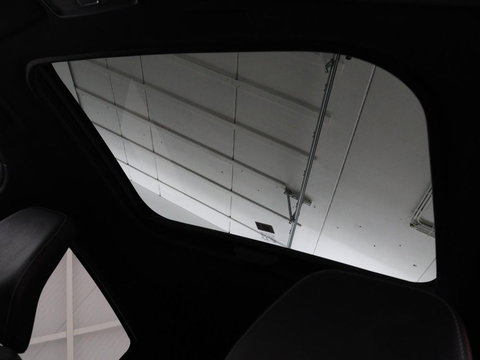 Renault Arkana 1.6 E-Tech Hybrid 145 R.S. Line | Panoramadak | Leder/Alcantara | Trekhaak | Stoelverwarming | Adaptive cruise | Camera | Carplay | Keyless | Park Assist | Full LED | Navigatie