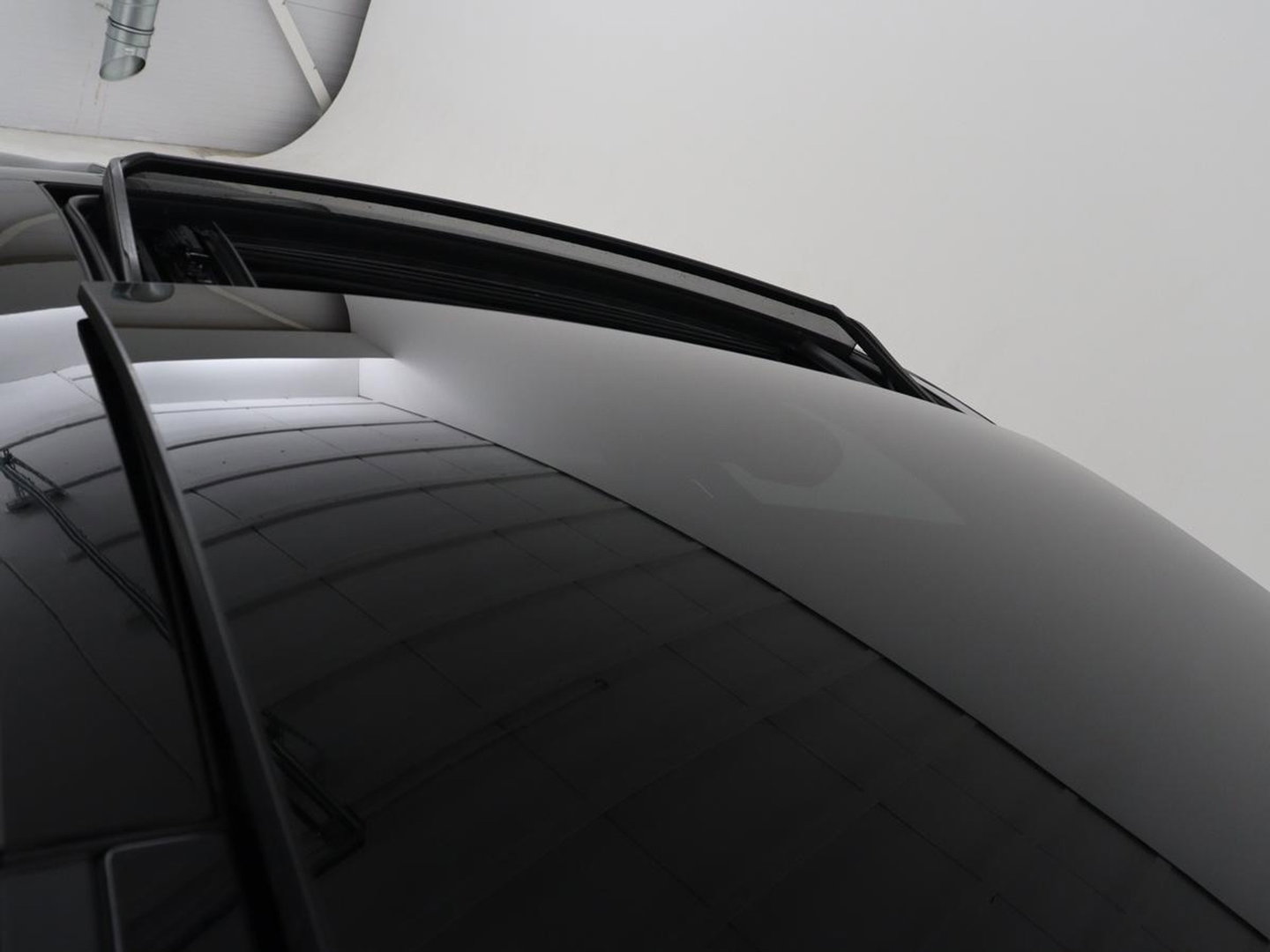 Renault Arkana 1.6 E-Tech Hybrid 145 R.S. Line | Panoramadak | Leder/Alcantara | Trekhaak | Stoelverwarming | Adaptive cruise | Camera | Carplay | Keyless | Park Assist | Full LED | Navigatie