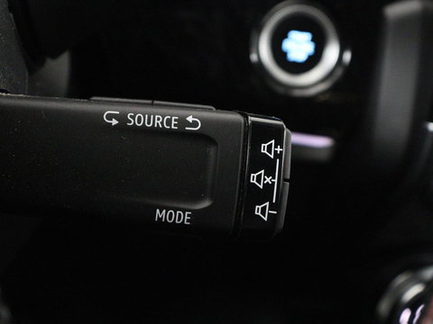 Renault Arkana 1.6 E-Tech Hybrid 145 R.S. Line | Panoramadak | Leder/Alcantara | Trekhaak | Stoelverwarming | Adaptive cruise | Camera | Carplay | Keyless | Park Assist | Full LED | Navigatie