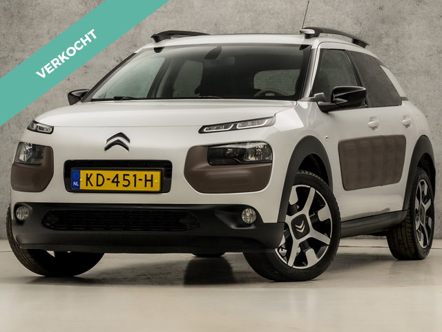 Citroën C4 Cactus - 1.2 PureTech Shine (PANORAMADAK, NAVIGATIE, GETINT GLAS, SPORTSTOELEN, LM VELGEN, PARKEERSENSOREN, CRUISE, NIEUWSTAAT)