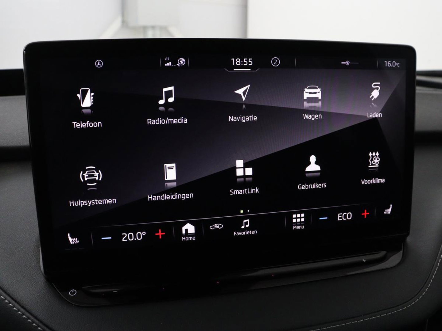 Škoda Enyaq iV 80 Sportline | SOH 91% | Panoramdak | Head-Up | Trekhaak | Adaptive cruise | 360 Camera | Stoelverwarming | Matrix LED | Memory | Carplay | Navigatie | Alcantara