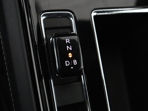 Škoda Enyaq iV 80 Sportline | SOH 91% | Panoramdak | Head-Up | Trekhaak | Adaptive cruise | 360 Camera | Stoelverwarming | Matrix LED | Memory | Carplay | Navigatie | Alcantara