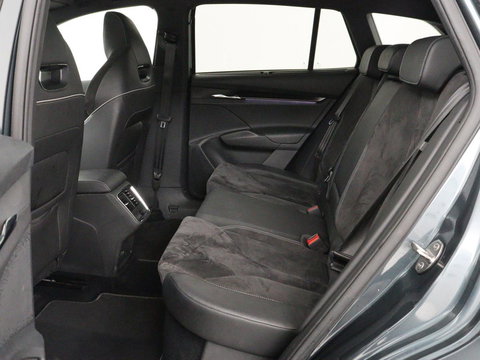 Škoda Enyaq iV 80 Sportline | SOH 91% | Panoramdak | Head-Up | Trekhaak | Adaptive cruise | 360 Camera | Stoelverwarming | Matrix LED | Memory | Carplay | Navigatie | Alcantara