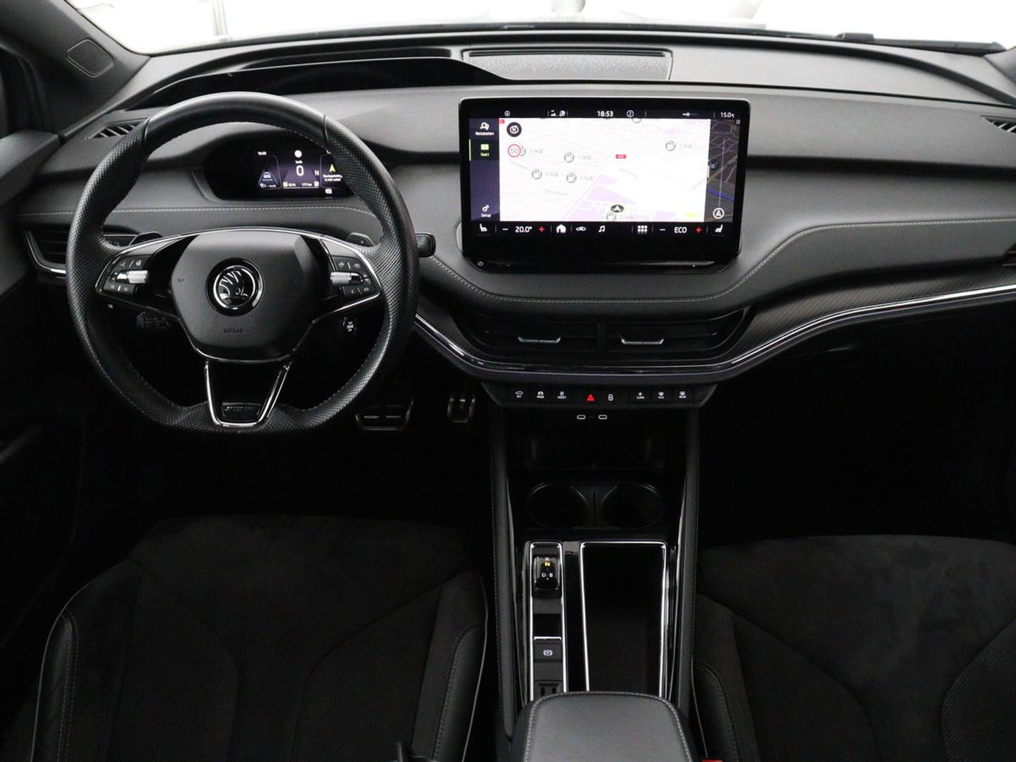 Škoda Enyaq iV 80 Sportline | SOH 91% | Panoramdak | Head-Up | Trekhaak | Adaptive cruise | 360 Camera | Stoelverwarming | Matrix LED | Memory | Carplay | Navigatie | Alcantara