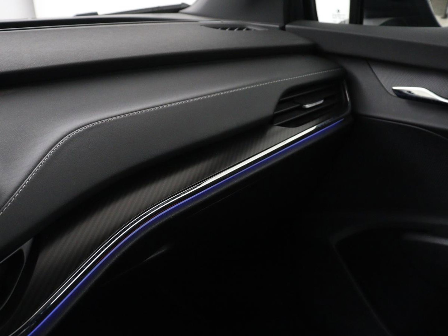 Škoda Enyaq iV 80 Sportline | SOH 91% | Panoramdak | Head-Up | Trekhaak | Adaptive cruise | 360 Camera | Stoelverwarming | Matrix LED | Memory | Carplay | Navigatie | Alcantara