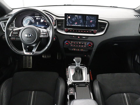 Kia ProCeed 1.5 T-GDI GT-PlusLine | Panoramadak | Trekhaak | Stoelverwarming | Leder/Alcantara | Adaptive cruise | Camera | Carplay | Keyless | Memory | JBL Sound | Full LED | Navigatie