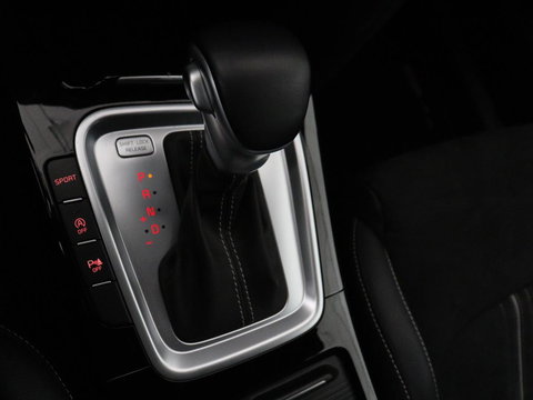 Kia ProCeed 1.5 T-GDI GT-PlusLine | Panoramadak | Trekhaak | Stoelverwarming | Leder/Alcantara | Adaptive cruise | Camera | Carplay | Keyless | Memory | JBL Sound | Full LED | Navigatie