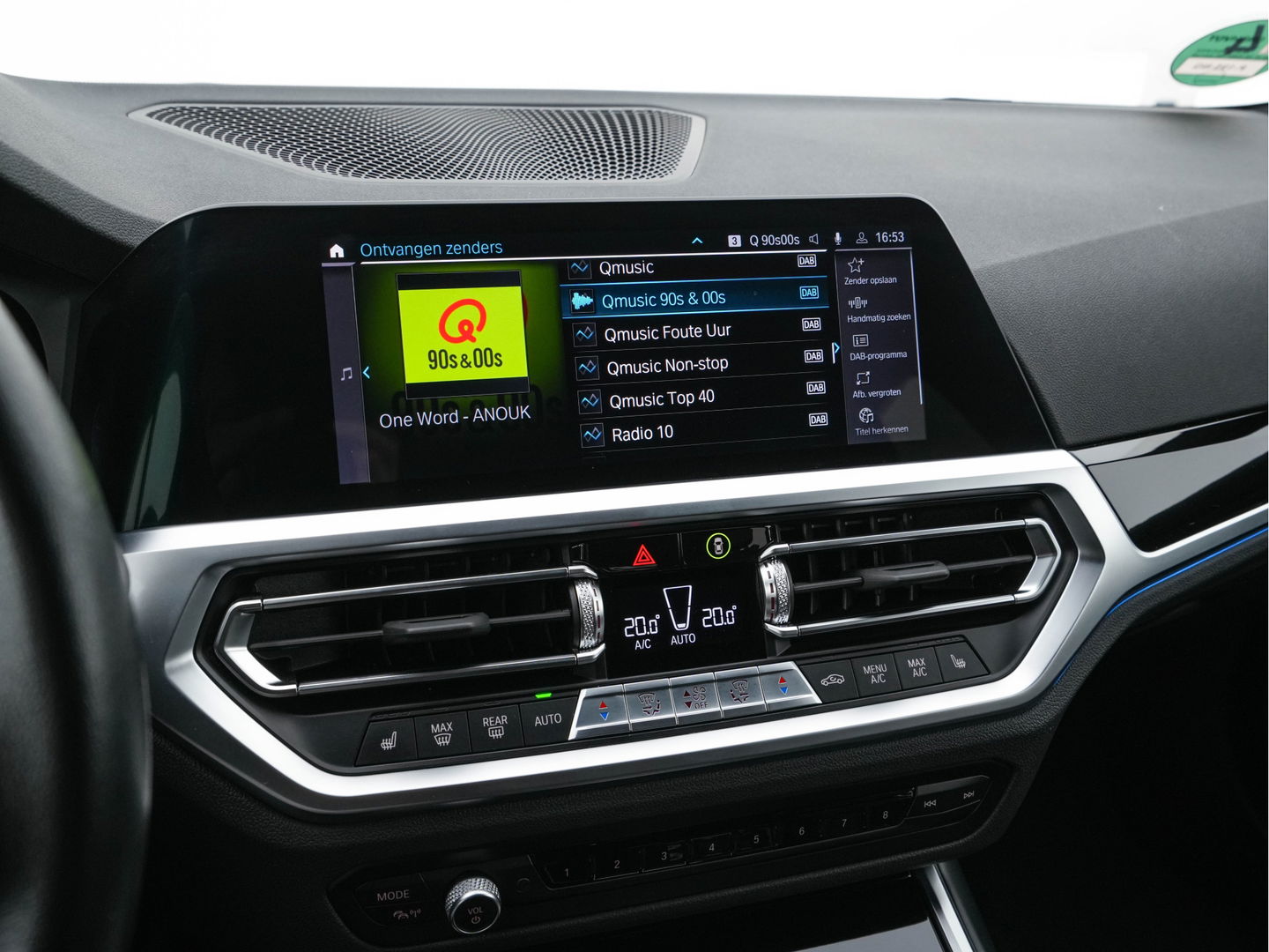 BMW 3 Serie Touring 320e Business Edition Plus [Plug-In] (INCL-BTW) Aut. *LEATHER | FULL-LED | HEATED-SPORTSEATS | DIGI-COCKPIT | HIFI-SOUND | NAVI-FULLMAP | PRIVACYGLASS | PDC | AMBIENTLIGHT | DAB | KEYLESS | TOWBAR | 17"ALU* *