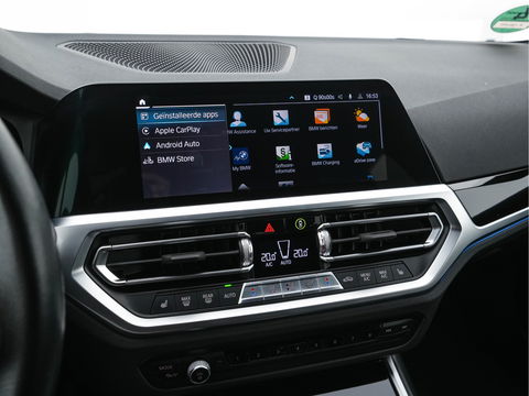 BMW 3 Serie Touring 320e Business Edition Plus [Plug-In] (INCL-BTW) Aut. *LEATHER | FULL-LED | HEATED-SPORTSEATS | DIGI-COCKPIT | HIFI-SOUND | NAVI-FULLMAP | PRIVACYGLASS | PDC | AMBIENTLIGHT | DAB | KEYLESS | TOWBAR | 17"ALU* *