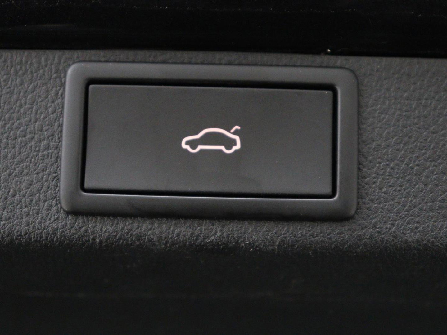 Škoda Octavia 1.4 TSI iV PHEV Sportline | SOH 92% | Head-Up | Adaptive Cruise | Carplay | Stoelverwarming | Side Assist | Memory | Navigatie | Full LED | Sfeerverlichting | Canton Sound | PHEV | Plug In