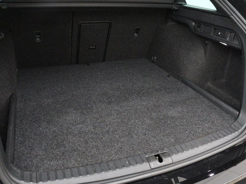 Škoda Octavia 1.4 TSI iV PHEV Sportline | SOH 92% | Head-Up | Adaptive Cruise | Carplay | Stoelverwarming | Side Assist | Memory | Navigatie | Full LED | Sfeerverlichting | Canton Sound | PHEV | Plug In