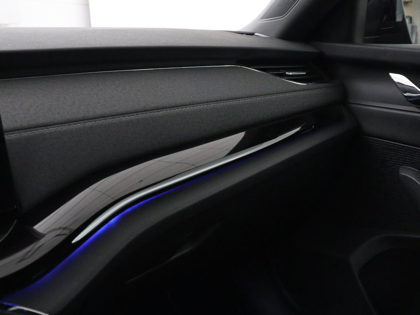 Škoda Octavia 1.4 TSI iV PHEV Sportline | SOH 92% | Head-Up | Adaptive Cruise | Carplay | Stoelverwarming | Side Assist | Memory | Navigatie | Full LED | Sfeerverlichting | Canton Sound | PHEV | Plug In