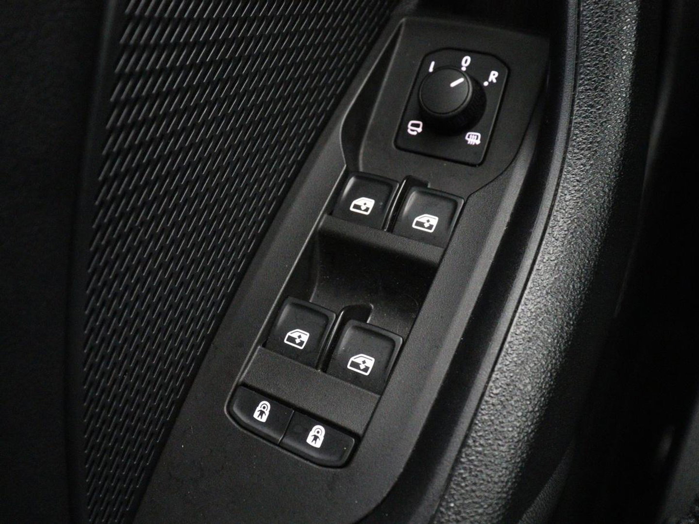 Škoda Octavia 1.4 TSI iV PHEV Sportline | SOH 92% | Head-Up | Adaptive Cruise | Carplay | Stoelverwarming | Side Assist | Memory | Navigatie | Full LED | Sfeerverlichting | Canton Sound | PHEV | Plug In