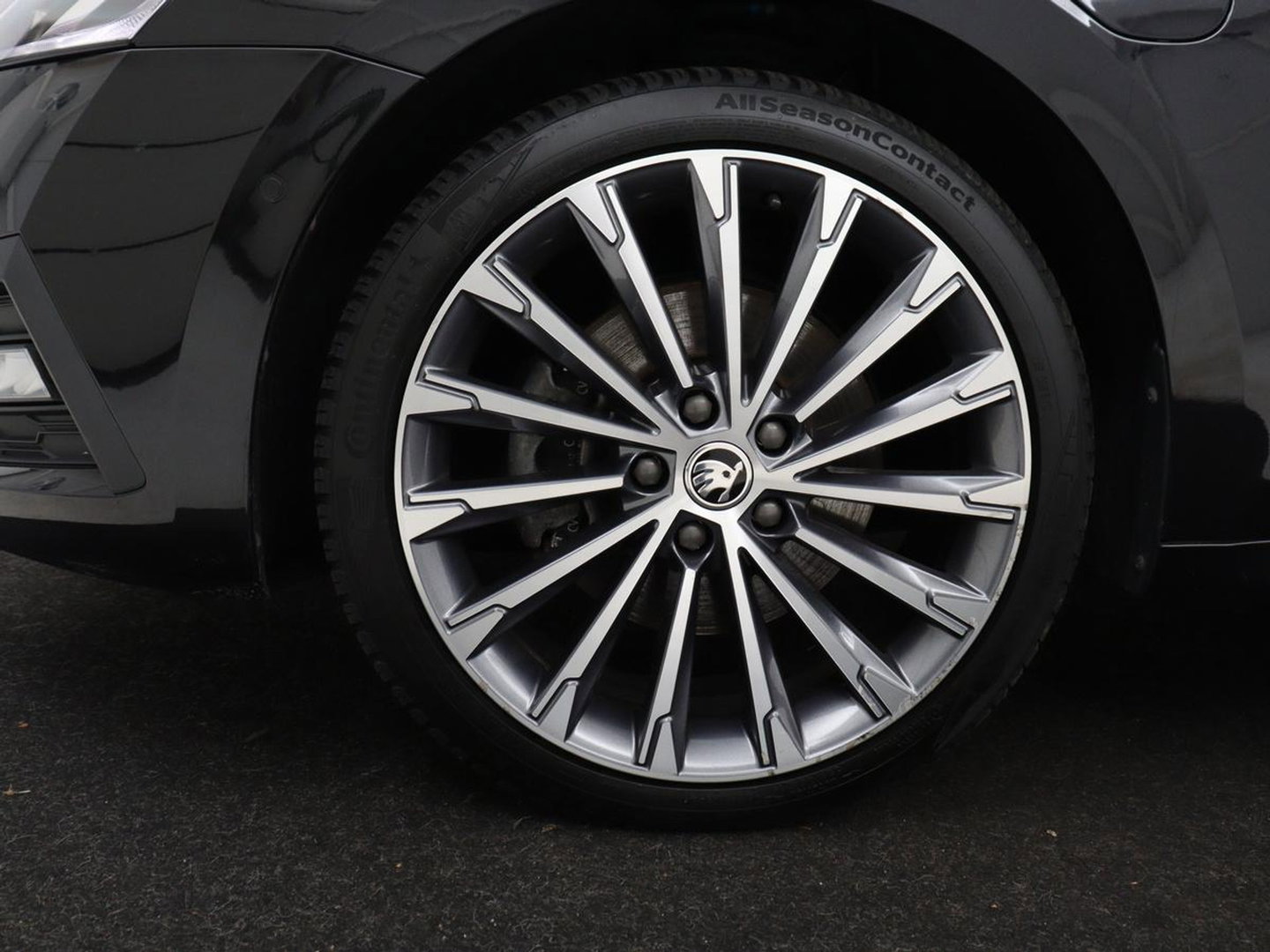 Škoda Octavia 1.4 TSI iV PHEV Sportline | SOH 92% | Head-Up | Adaptive Cruise | Carplay | Stoelverwarming | Side Assist | Memory | Navigatie | Full LED | Sfeerverlichting | Canton Sound | PHEV | Plug In