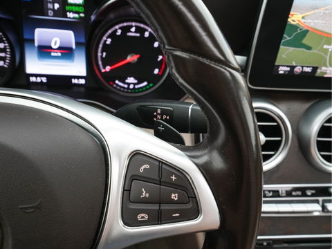 Mercedes-Benz C-Klasse 350 e Lease Edition Aut. *PANO | LUXURY-LEATHER | BURMESTER-AUDIO | FULL-LED | NAVI-FULLMAP | HEATED-SPORTSEATS | CAMERA | AIRMATIC | PRIVACY-GLASS | ECC | CRUISE | KEYLESS | 17''ALU*