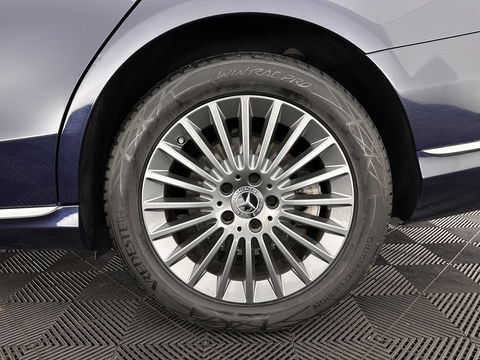 Mercedes-Benz C-Klasse 350 e Lease Edition Aut. *PANO | LUXURY-LEATHER | BURMESTER-AUDIO | FULL-LED | NAVI-FULLMAP | HEATED-SPORTSEATS | CAMERA | AIRMATIC | PRIVACY-GLASS | ECC | CRUISE | KEYLESS | 17''ALU*