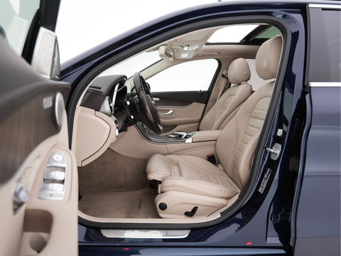 Mercedes-Benz C-Klasse 350 e Lease Edition Aut. *PANO | LUXURY-LEATHER | BURMESTER-AUDIO | FULL-LED | NAVI-FULLMAP | HEATED-SPORTSEATS | CAMERA | AIRMATIC | PRIVACY-GLASS | ECC | CRUISE | KEYLESS | 17''ALU*