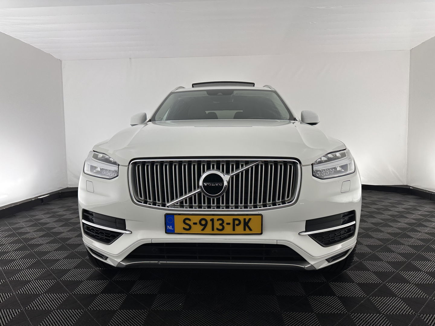 Volvo XC90 2.0 T8 Twin Engine AWD Inscription Aut.*PANO | HEAD-UP | LEATHER | FULL-LED | MEMORY-PACK | DIGI-COCKPIT | HARMAN/KARDON | CAMERA | HEATED-COMFORTSEATS | LANE-ASSIST | CARPLAY | AIR-SUSPENSION | ECC | PDC | CRUISE | TOWBAR | 2