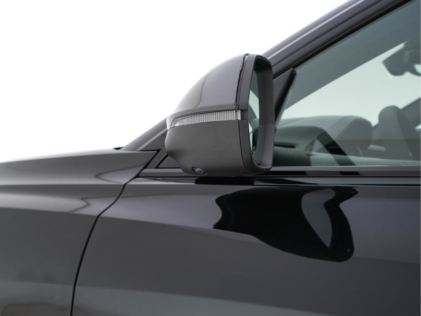 Audi RS Q8 4.0 TFSI Quattro * PANO | MILLTEK-EXHAUST | CERAMIC-BRAKES | CARBON-PACK | LEATHER | MEMORY-PACK | 4-WHEEL-STEERING | AIRSUSPENSION | BANG&OLUFSEN | ADAPTIVE-CRUISE | BLINDSPOT | TOPVIEW | SOFTCLOSE |  ....