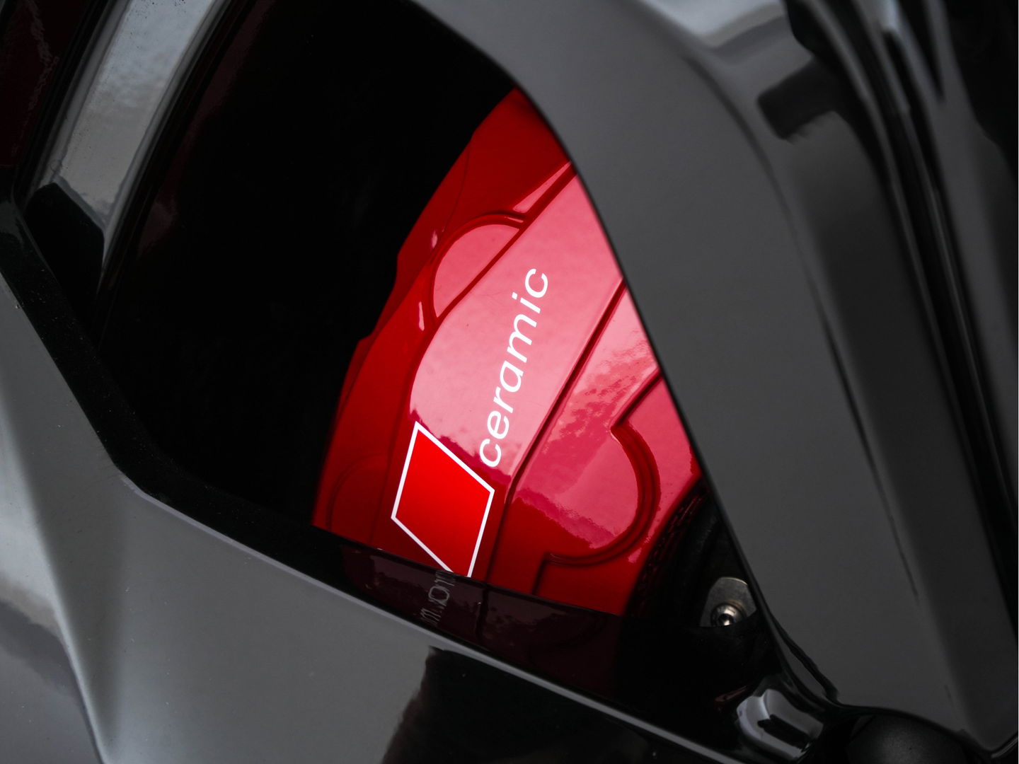 Audi RS Q8 4.0 TFSI Quattro * PANO | MILLTEK-EXHAUST | CERAMIC-BRAKES | CARBON-PACK | LEATHER | MEMORY-PACK | 4-WHEEL-STEERING | AIRSUSPENSION | BANG&OLUFSEN | ADAPTIVE-CRUISE | BLINDSPOT | TOPVIEW | SOFTCLOSE |  ....