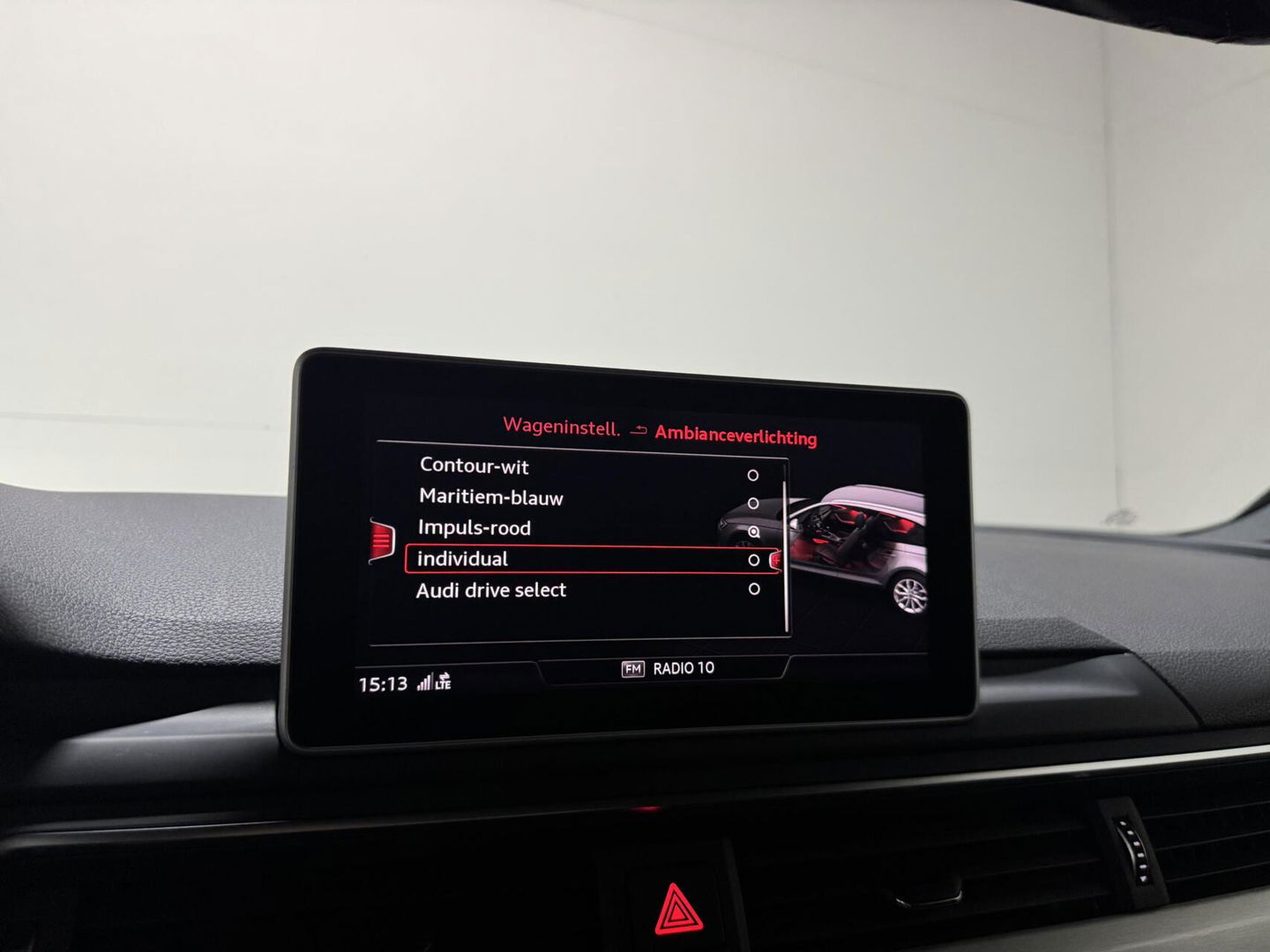 Audi A4 Avant 2.0 TFSI Quattro S-Line Pano ACC Massage Carplay
