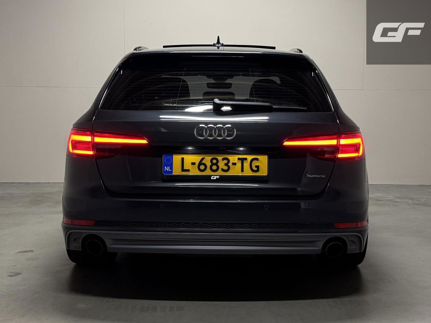 Audi A4 Avant 2.0 TFSI Quattro S-Line Pano ACC Massage Carplay