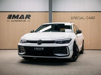 Volkswagen Passat - Variant R-Line Diesel | Trekhaak | Pano | Head-up | Stoelmassage |