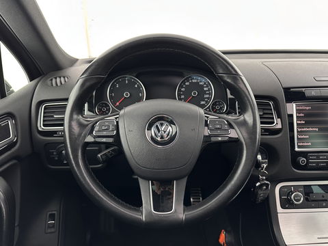 Volkswagen Touareg 3.0 TDI Highline Aut. *PANO | LEATHER | XENON | MEMORY-PACK | DYNAUDIO | NAVI-FULLMAP | AIR-SUSPENSION | CAMERA | SHIFT-PADDLES | ECC | PDC | CRUISE | 18''ALU | TOWBAR*
