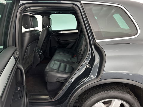 Volkswagen Touareg 3.0 TDI Highline Aut. *PANO | LEATHER | XENON | MEMORY-PACK | DYNAUDIO | NAVI-FULLMAP | AIR-SUSPENSION | CAMERA | SHIFT-PADDLES | ECC | PDC | CRUISE | 18''ALU | TOWBAR*