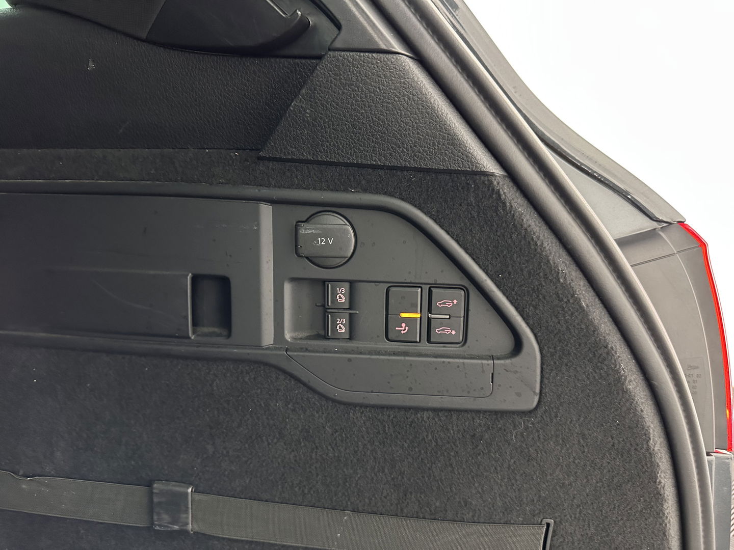 Volkswagen Touareg 3.0 TDI Highline Aut. *PANO | LEATHER | XENON | MEMORY-PACK | DYNAUDIO | NAVI-FULLMAP | AIR-SUSPENSION | CAMERA | SHIFT-PADDLES | ECC | PDC | CRUISE | 18''ALU | TOWBAR*