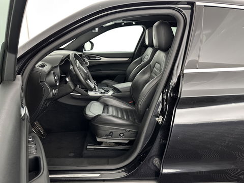 Alfa Romeo Stelvio 2.2d AWD Super Aut. *PANO | ADAPTIVE-CRUISE | LEATHER | XENON | MEMORY-PACK | HARMAN/KARDON | BLIND-SPOT | CAMERA | DAB+ | NAVI-FULLMAP | HEATED-SPORTSEATS | ECC | PDC | TOWBAR | 19''ALU*