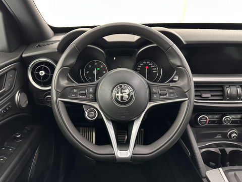 Alfa Romeo Stelvio 2.2d AWD Super Aut. *PANO | ADAPTIVE-CRUISE | LEATHER | XENON | MEMORY-PACK | HARMAN/KARDON | BLIND-SPOT | CAMERA | DAB+ | NAVI-FULLMAP | HEATED-SPORTSEATS | ECC | PDC | TOWBAR | 19''ALU*