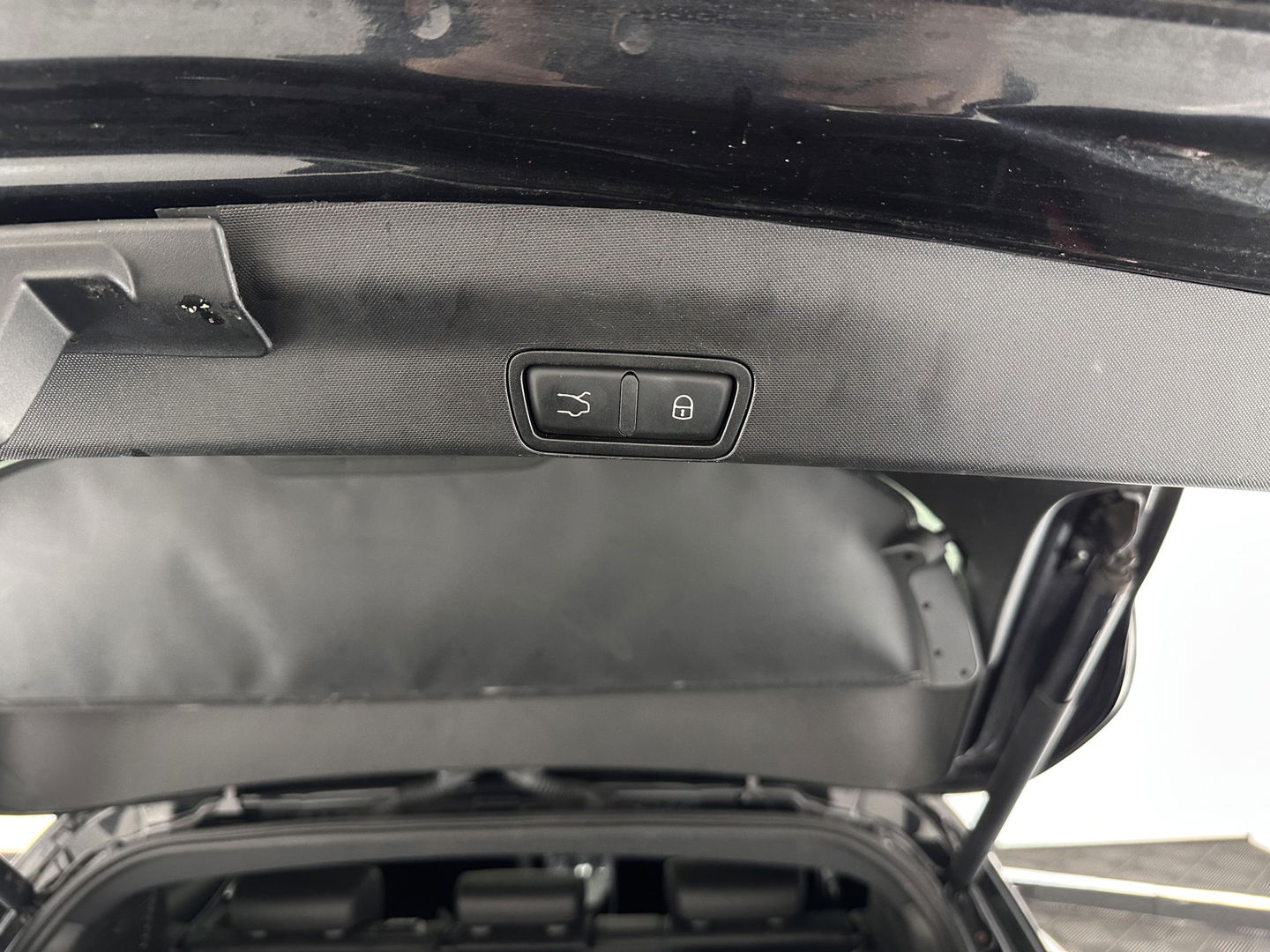 Alfa Romeo Stelvio 2.2d AWD Super Aut. *PANO | ADAPTIVE-CRUISE | LEATHER | XENON | MEMORY-PACK | HARMAN/KARDON | BLIND-SPOT | CAMERA | DAB+ | NAVI-FULLMAP | HEATED-SPORTSEATS | ECC | PDC | TOWBAR | 19''ALU*