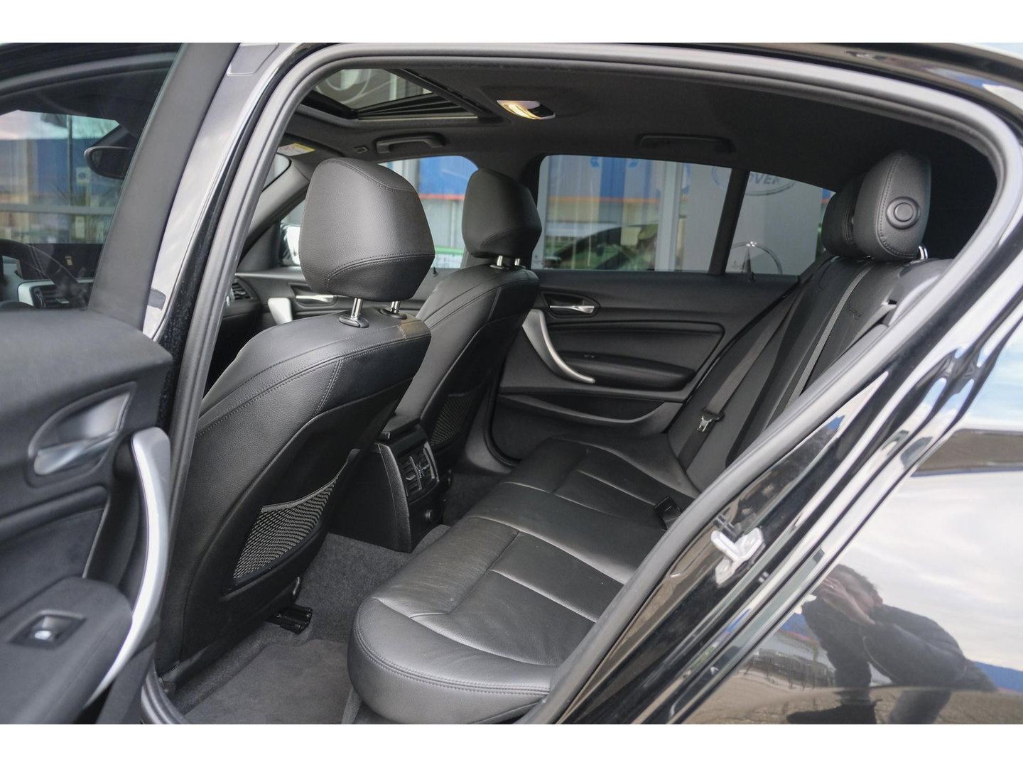 BMW 1-serie 118i M-sport 136pk Schuifdak M140i look Sportinterieur leder NLauto DAB Clima Cruise 18" LMV