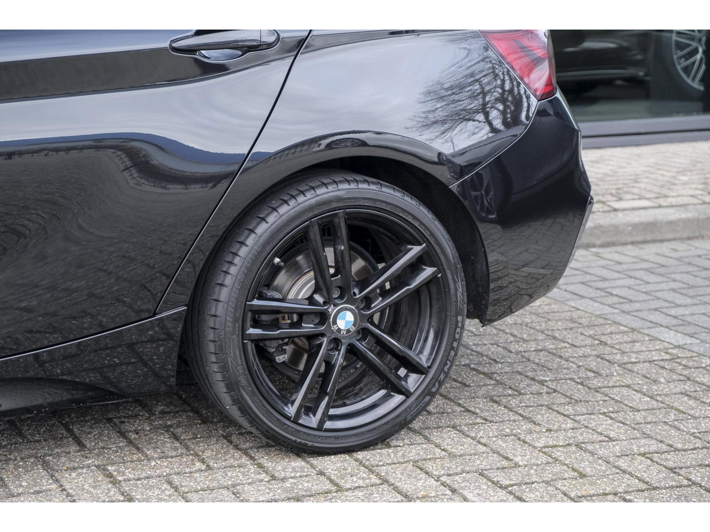 BMW 1-serie 118i M-sport 136pk Schuifdak M140i look Sportinterieur leder NLauto DAB Clima Cruise 18" LMV