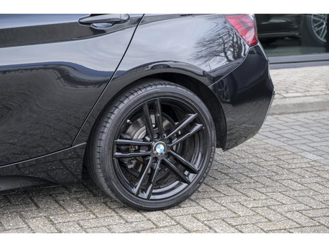 BMW 1-serie 118i M-sport 136pk Schuifdak M140i look Sportinterieur leder NLauto DAB Clima Cruise 18" LMV