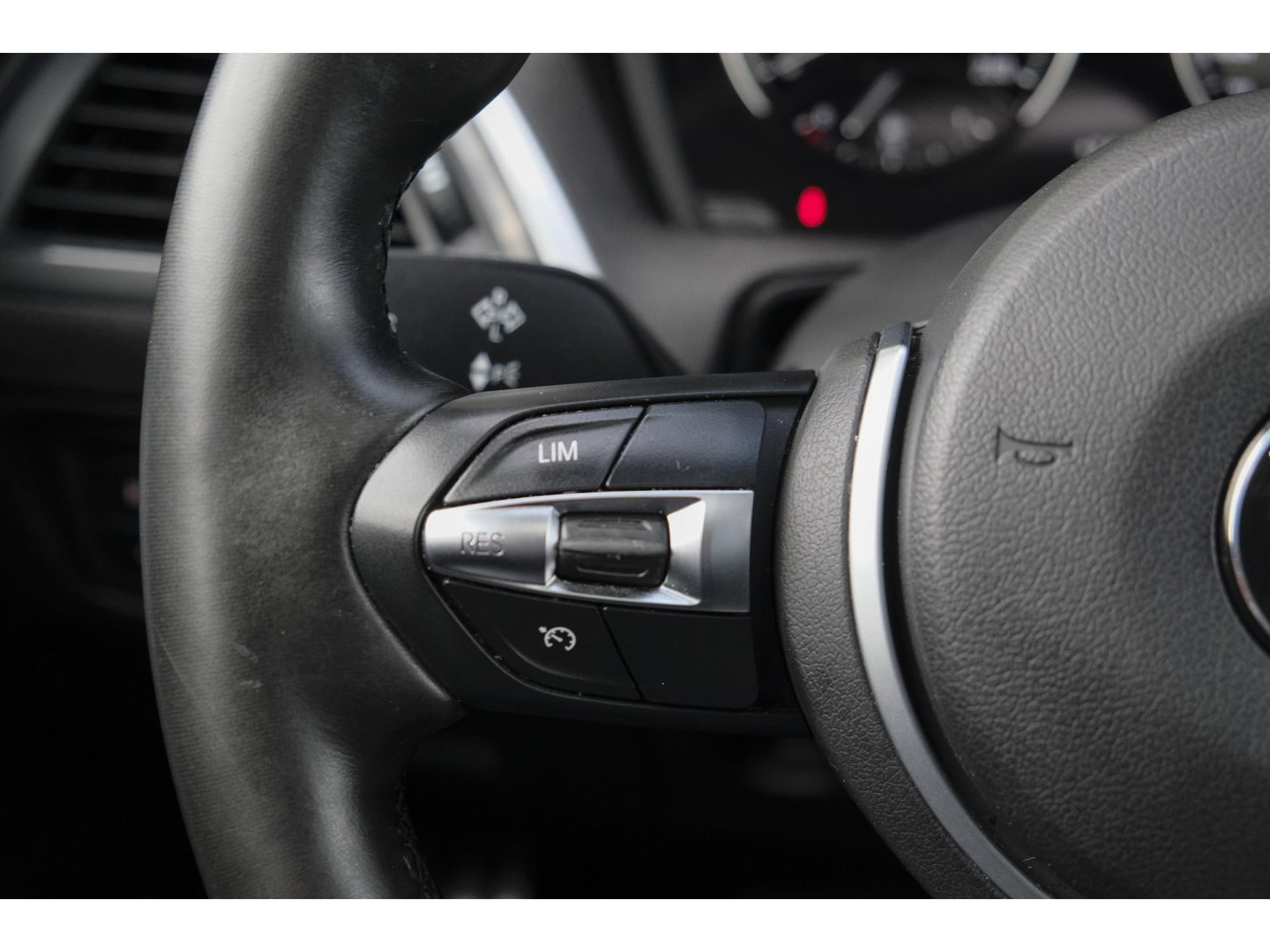 BMW 1-serie 118i M-sport 136pk Schuifdak M140i look Sportinterieur leder NLauto DAB Clima Cruise 18" LMV