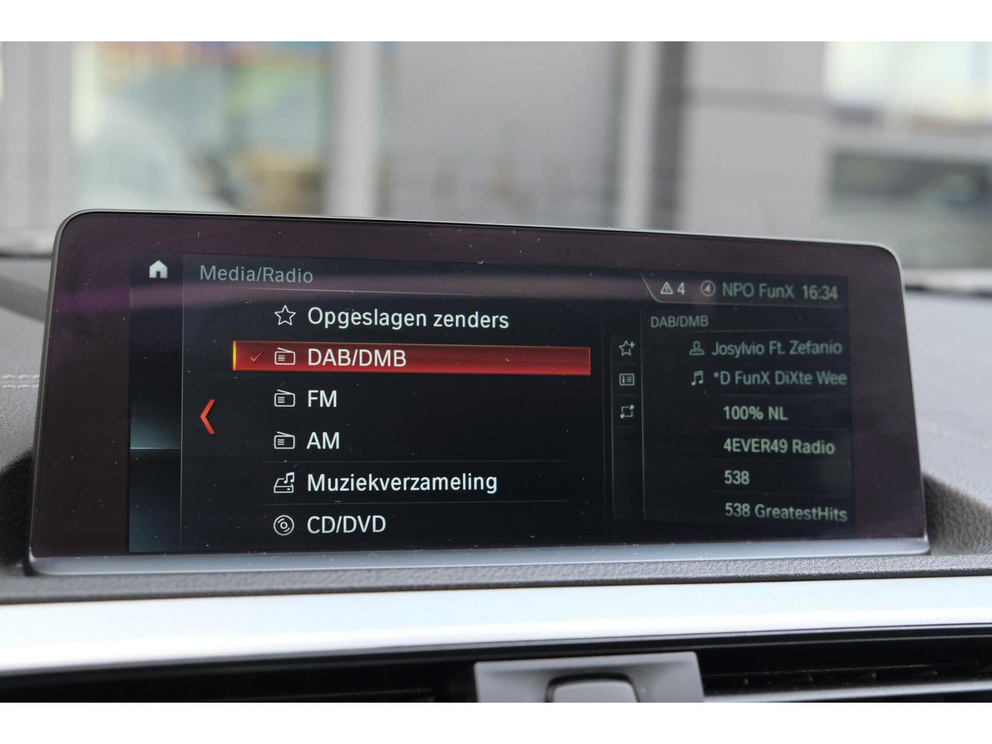 BMW 1-serie 118i M-sport 136pk Schuifdak M140i look Sportinterieur leder NLauto DAB Clima Cruise 18" LMV