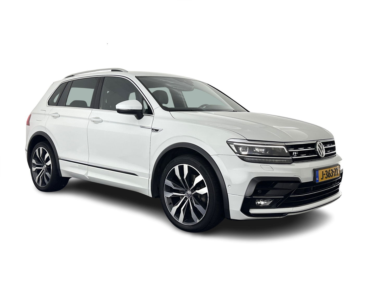 Volkswagen Tiguan 2.0 TSI 4Motion Highline Aut. *ADAPTIVE-CRUISE | FULL-LED | NAVI-FULLMAP | HEATED-COMFORTSEATS | CAMERA | NAVI-FULLMAP | SHIFT-PADDLES | PRIVACY-GLASS | ECC | PDC | 20''ALU*
