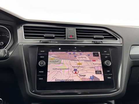 Volkswagen Tiguan 2.0 TSI 4Motion Highline Aut. *ADAPTIVE-CRUISE | FULL-LED | NAVI-FULLMAP | HEATED-COMFORTSEATS | CAMERA | NAVI-FULLMAP | SHIFT-PADDLES | PRIVACY-GLASS | ECC | PDC | 20''ALU*