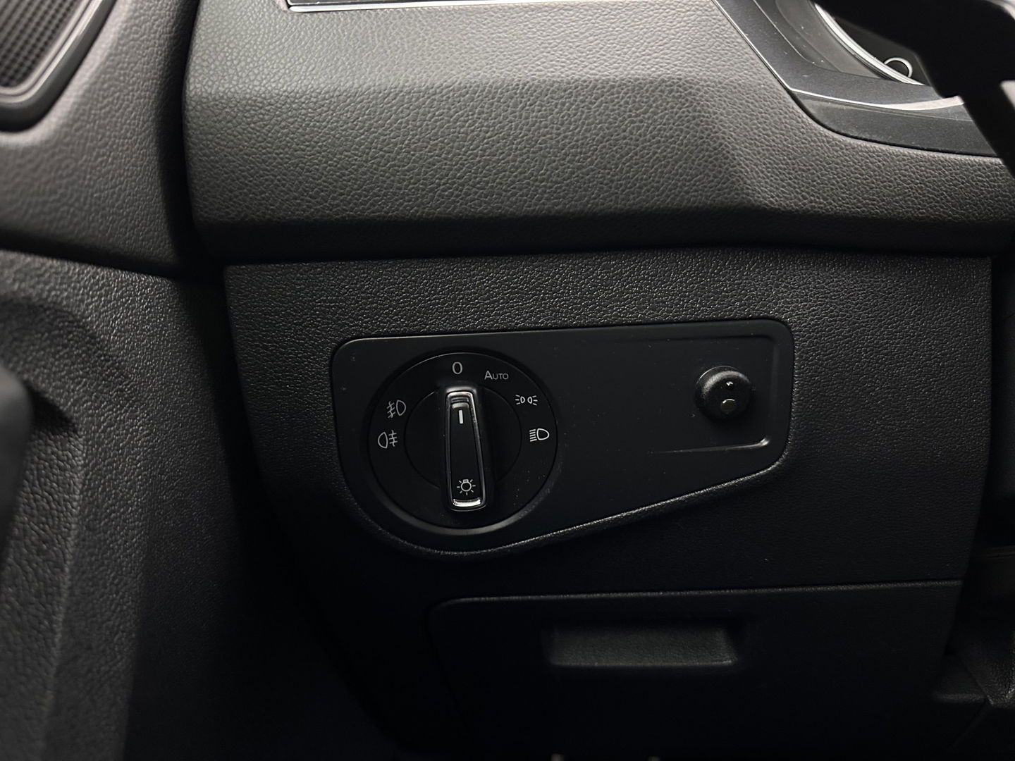 Volkswagen Tiguan 2.0 TSI 4Motion Highline Aut. *ADAPTIVE-CRUISE | FULL-LED | NAVI-FULLMAP | HEATED-COMFORTSEATS | CAMERA | NAVI-FULLMAP | SHIFT-PADDLES | PRIVACY-GLASS | ECC | PDC | 20''ALU*